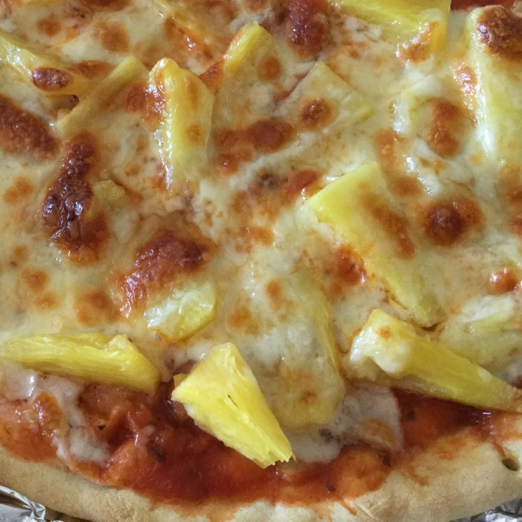 Pizza Hawaiian